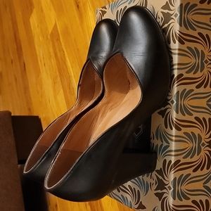 Reproduction 1940's pumps